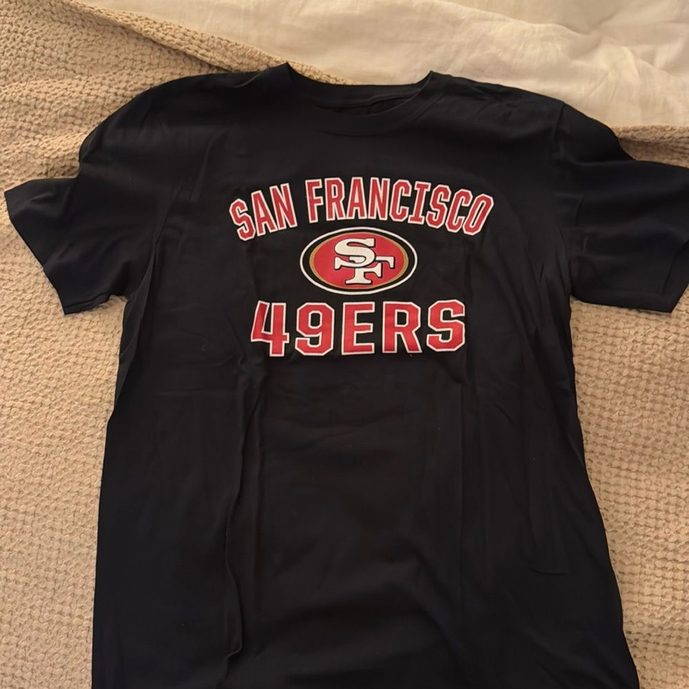 Large Fanatics 49ers shirt black